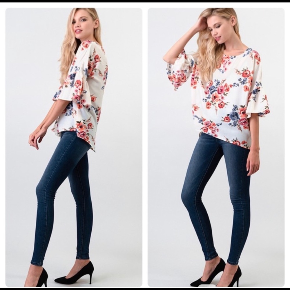 🆕 Ivory Floral Top🌸 - Picture 3 of 12
